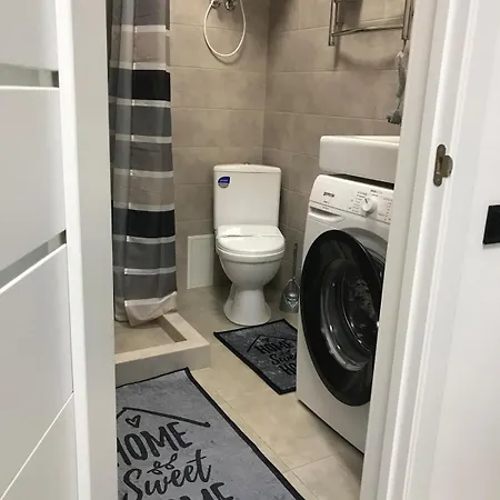 Smart Near The Railway Station Apartment *