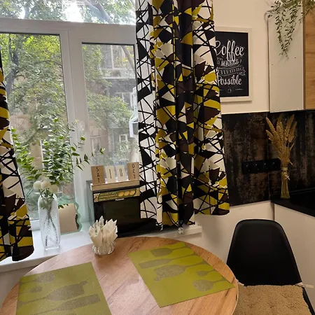 Smart Near The Railway Station Apartment *